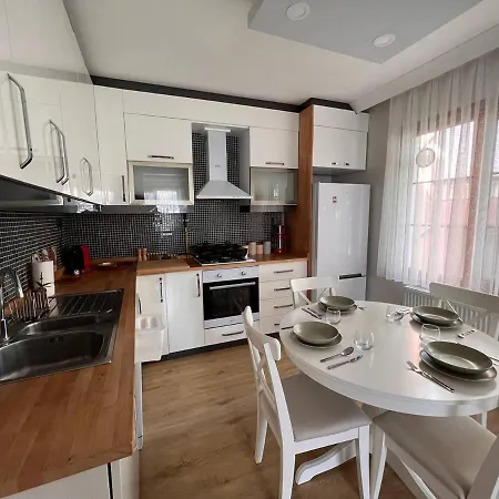 Delight Kartal Apartment
